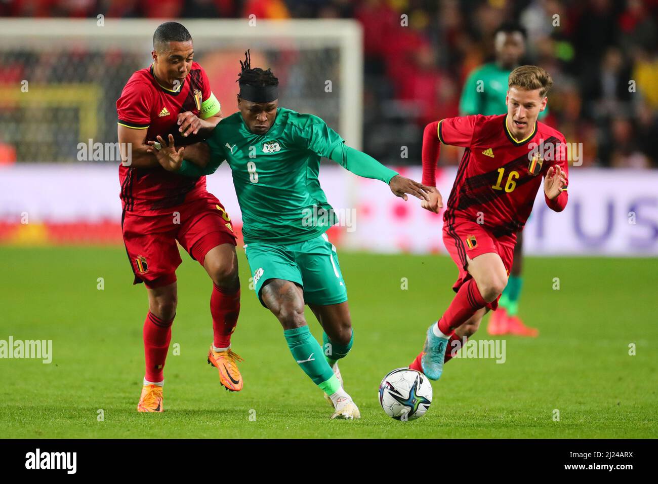 Bruxelles, Belgique. 29th mars 2022. Cedric Badolo (C) du Burkina Faso traverse un match international de football amical entre la Belgique et le Burkina Faso à Bruxelles, Belgique, le 29 mars 2022. Credit: Zheng Huansong/Xinhua/Alay Live News Banque D'Images