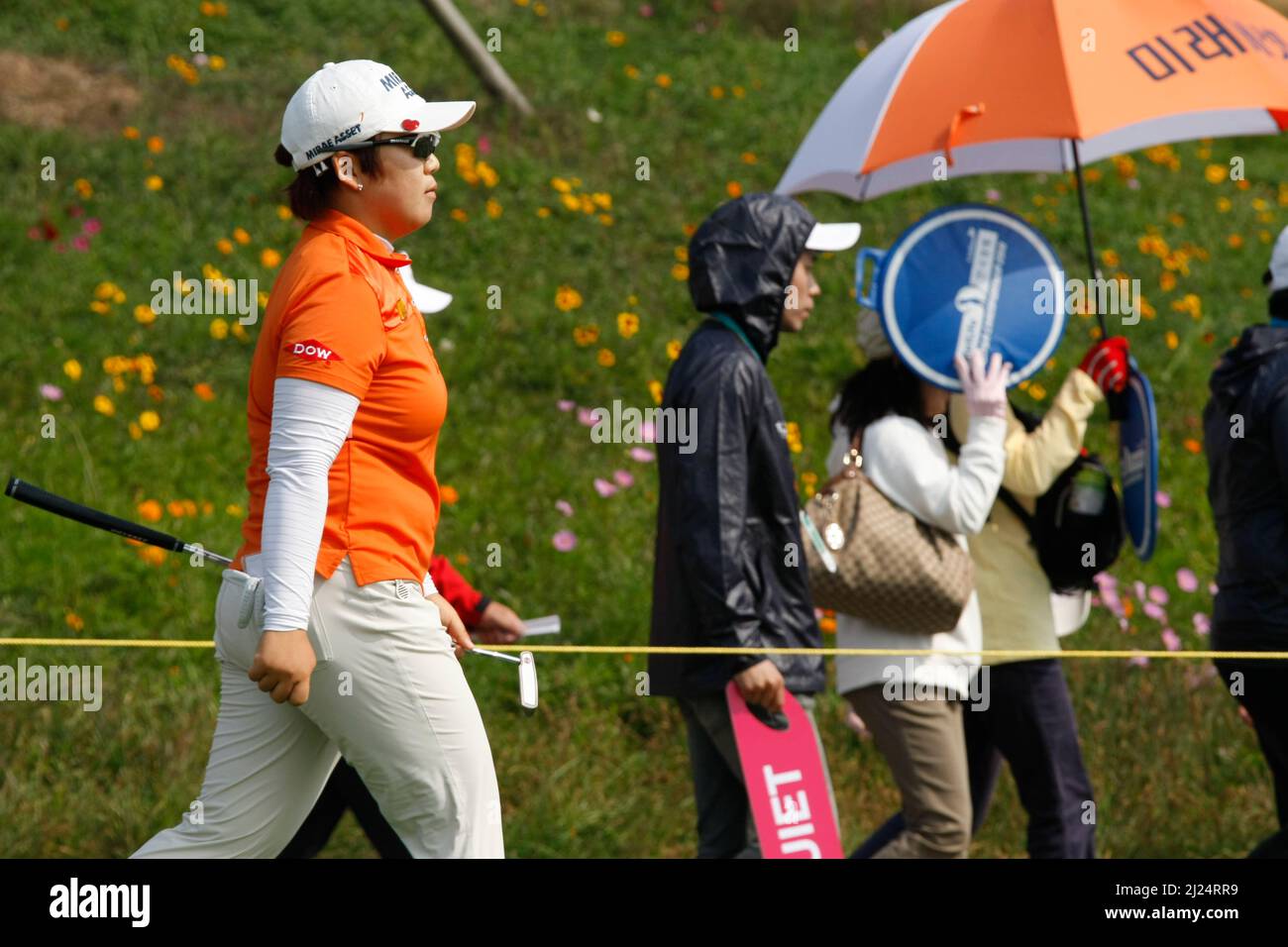 8 oct 2011-Incheon, Corée du Sud-SHIN, Jiyai de Corée du Sud, joue sur le 3th trous pendant le championnat LPGA par Hana Bank au club de golf SKY72 à Incheon le 8 oct 2011, Corée du Sud. Banque D'Images