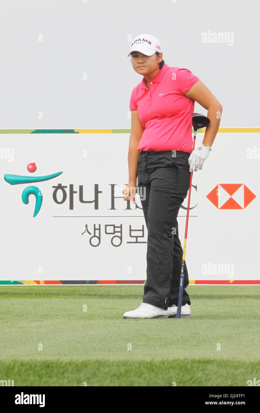 9 oct 2011-Incheon, Corée du Sud-TSENG, Yani de Taiwan, joue en t-shirt SHES tiré sur le 6th trous lors de la finale du championnat LPGA par Hana Bank au club de golf SKY72 à Incheon le 9 oct 2011, Corée du Sud. Banque D'Images