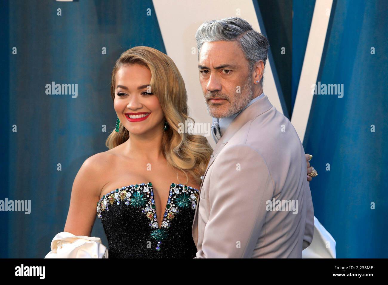 Beverly Hills, Californie. 27th mars 2022. Taika Waititi, Rita ora à l'après-partie pour Vanity Fair Oscar Party - arrivées 2, Wallis Annenberg Centre for the Performing Arts, Beverly Hills, CA 27 mars 2022. Crédit : Priscilla Grant/Everett Collection/Alay Live News Banque D'Images