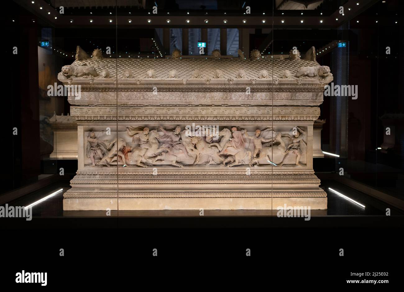 Alexandre sarcophage au Musée d'Archéologie d'Istanbul, Turquie. Banque D'Images