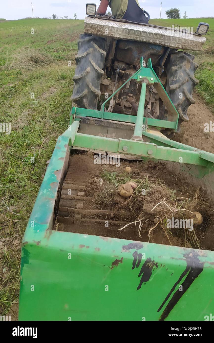 Un tracteur équipé d