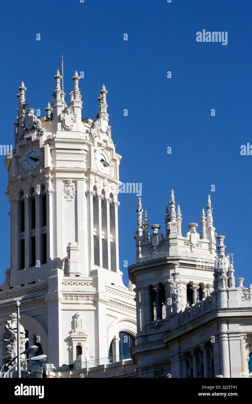 Détail du Palais Cibeles maintenant l'Hôtel de ville de Madrid a été construit en 1909 par Antonio Palacios. Banque D'Images