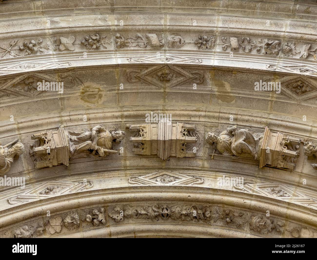 Église catholique Saint Martin, l'isle-Adam. Grugeages Banque D'Images