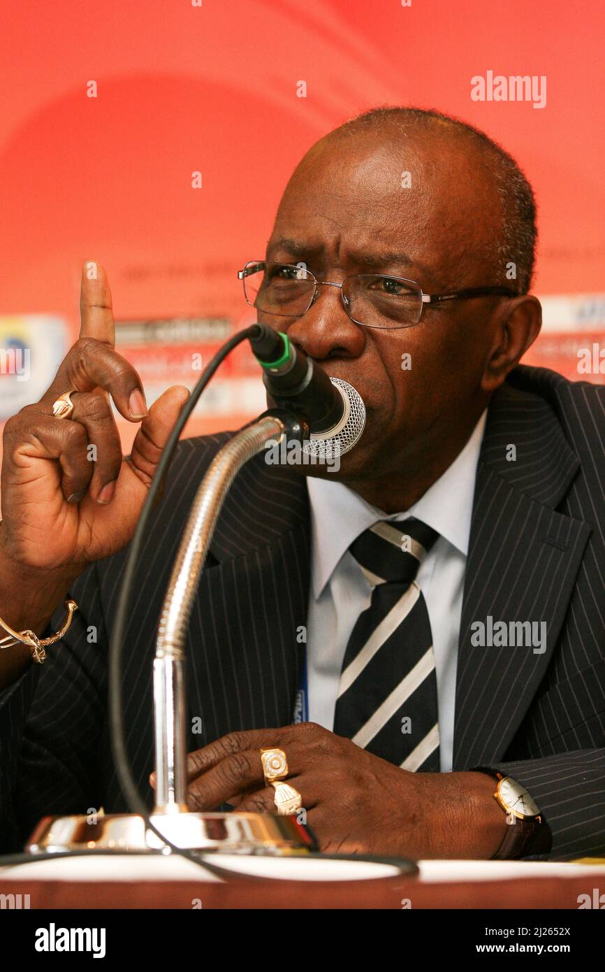 8 sept 2007-Séoul, Corée du Sud-exécutif de football Jack Warner, président de la CONCACAF et vice-président de la FIFA, assiste à une conférence de presse dans un hôtel à Séoul, dans ce fichier photo prise le 8 septembre 2007. La FIFA va ouvrir une enquête sur une possible violation de son code d'éthique par le candidat à la présidence Mohamed Bin hammam et le membre du comité exécutif Jack Warner, Reuters a rapporté le 25 mai 2011. Banque D'Images