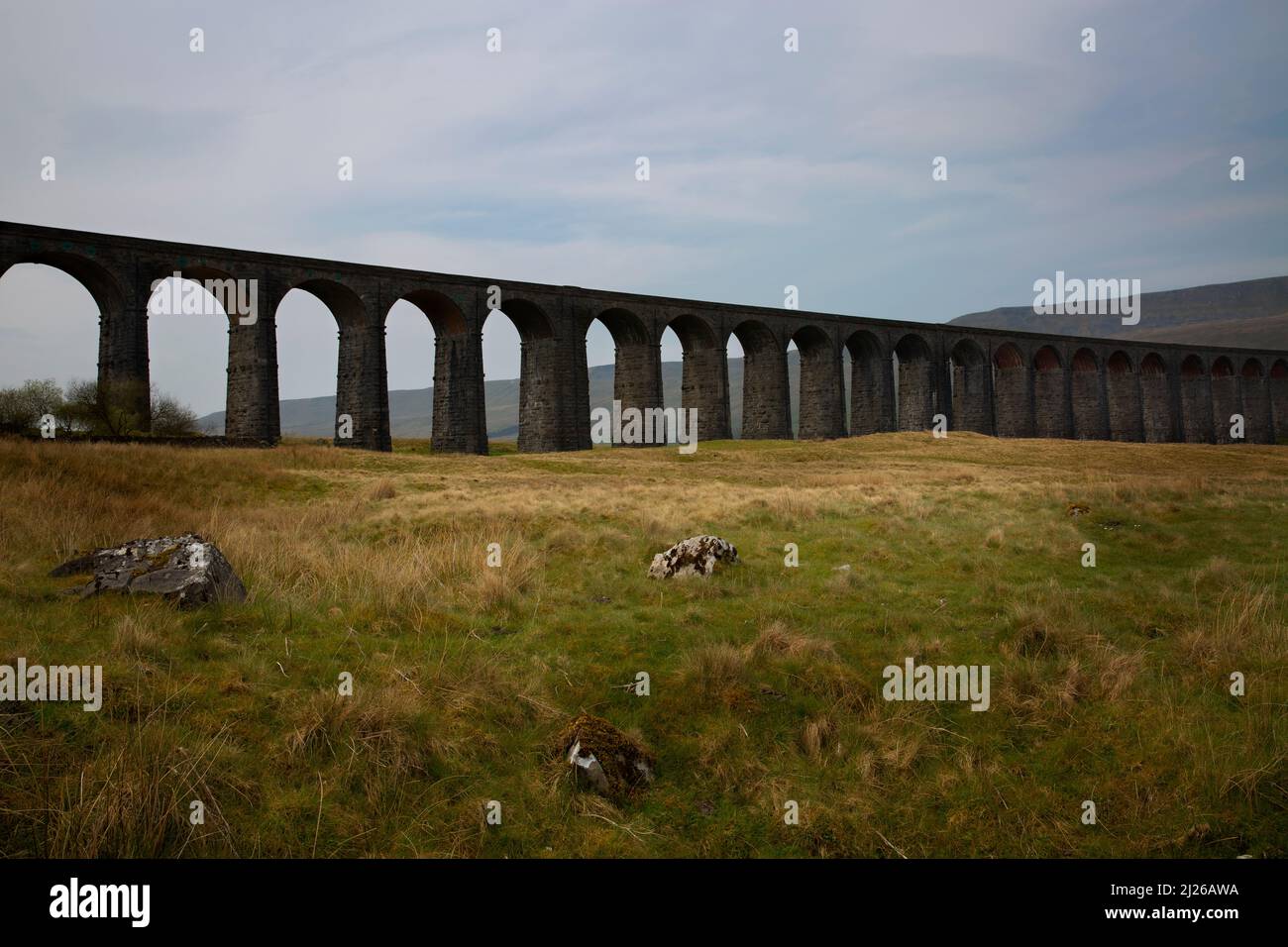 Ribblehead Viaduct sur le chemin de fer Settle-Carlisle, North Yorkshire, Angleterre Banque D'Images