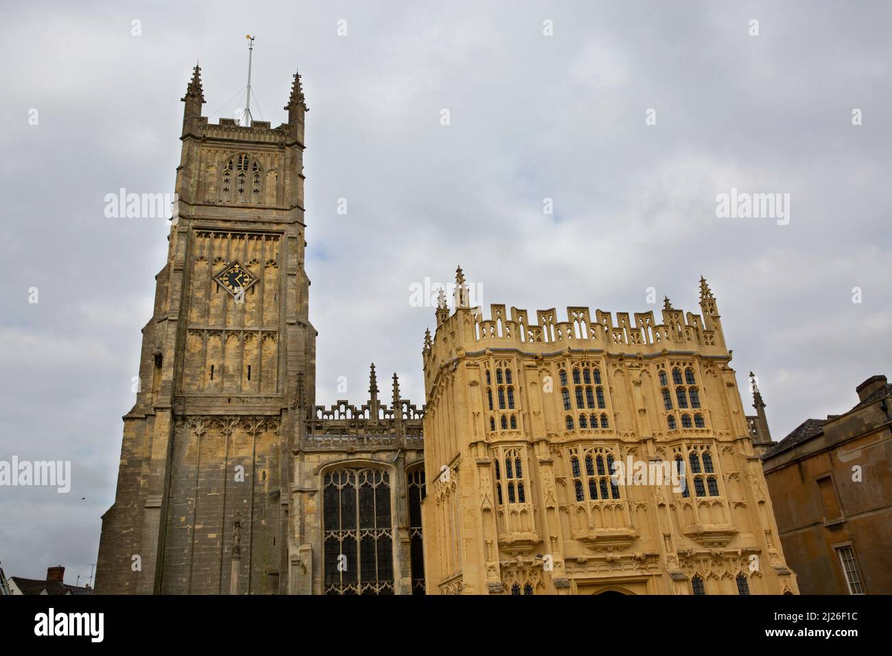 Église paroissiale Saint-Jean-Baptiste, place du marché, Cirencester, Gloucestershire Banque D'Images