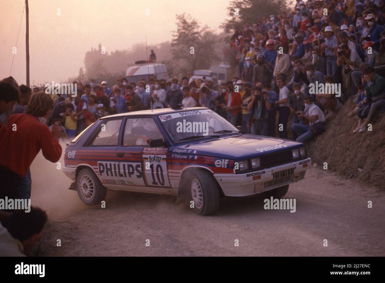 Coche Rally Rault 5 Maxi Turbo / Jean Ragnotti / Tour de