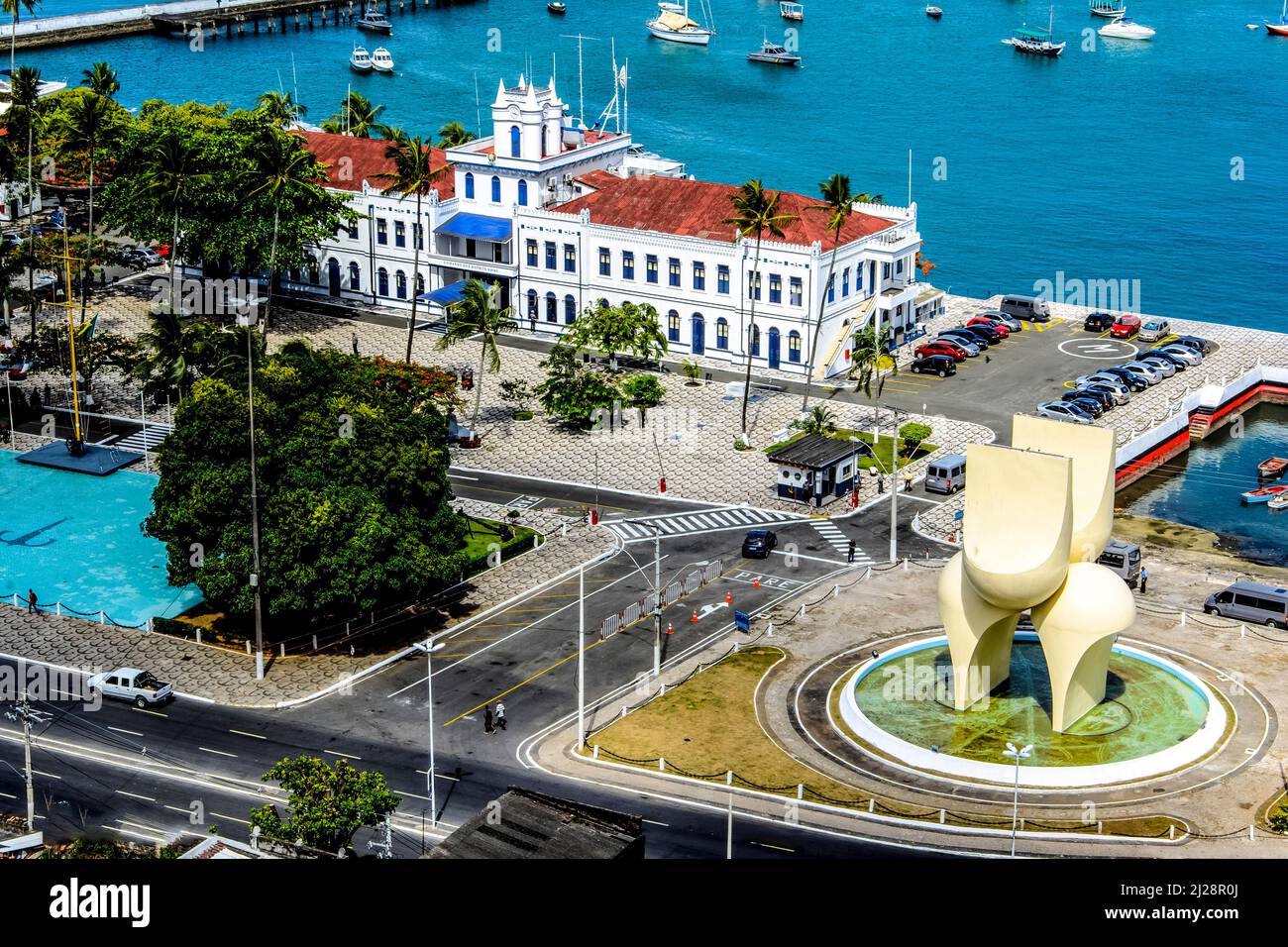 Monumento fonte da Rampa do Mercado, est une sculpture créée par l'artiste brésilien Mario Cravo, inaugurée o Banque D'Images