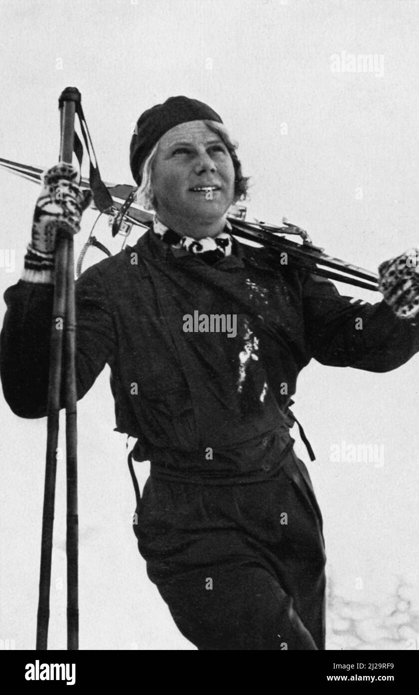 Laila Schou-Nilsen (Norvège) a gagné la descente des femmes, a reculé en raison d'un accident dans le slalom et a terminé troisième globalement dans le combiné Banque D'Images