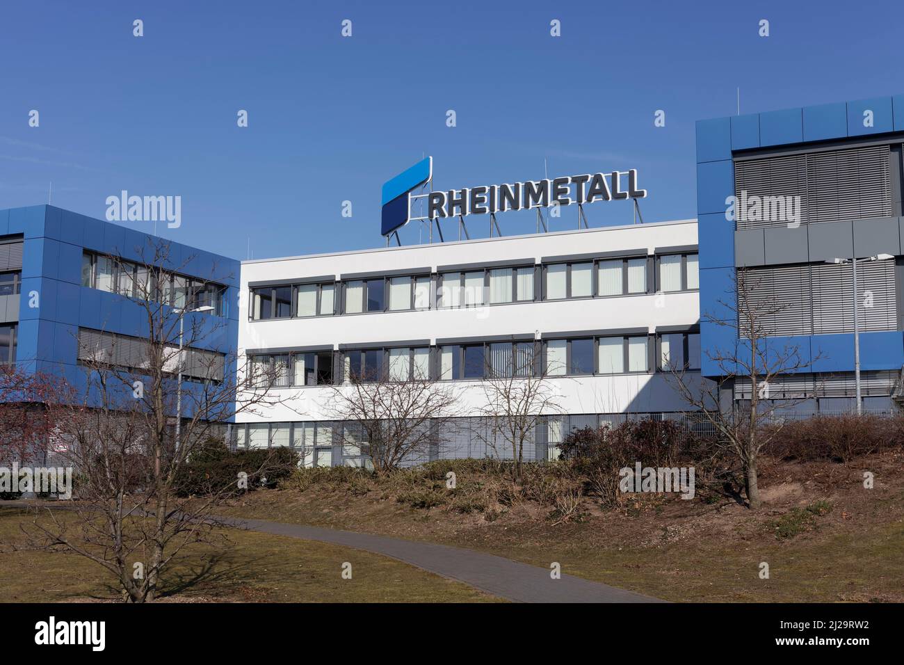 Rheinmetall, logo de l'usine de Niederrhein de Pierburg, Rheinmetall Automotive AG, fournisseur automobile, Neuss, Rhénanie-du-Nord-Westphalie, Allemagne Banque D'Images