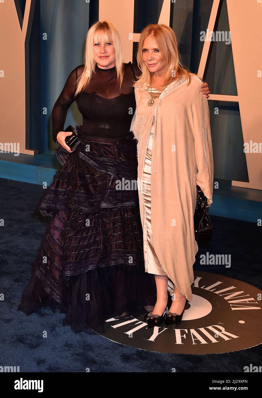 BEVERLY HILLS, CA - MARS 27: (G-D) Patricia Arquette et Rosanna Arquette assister à la Vanity Fair Oscar Party 2022 organisé par Radhika Jones à Wallis Banque D'Images