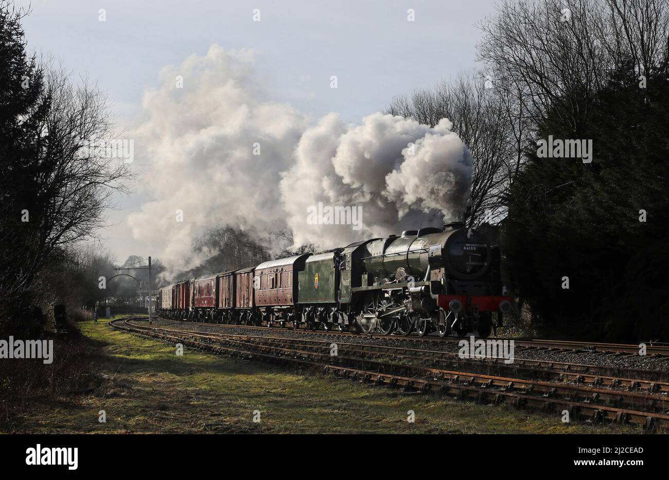 46100 'Royal Scot' part de Ramsbottom sur 1.3.22 avec une expérience de travail de marchepied. Banque D'Images