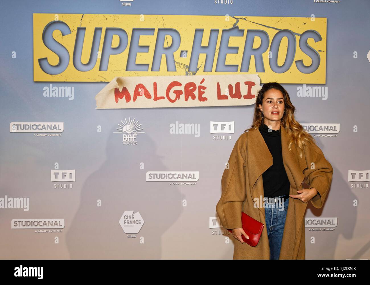 Paris, France. Le 31 janvier 2022, Alice David assiste à la première Super Heros Malgre lui le 31 2022 janvier au Grand Rex Cinema Paris, France Banque D'Images