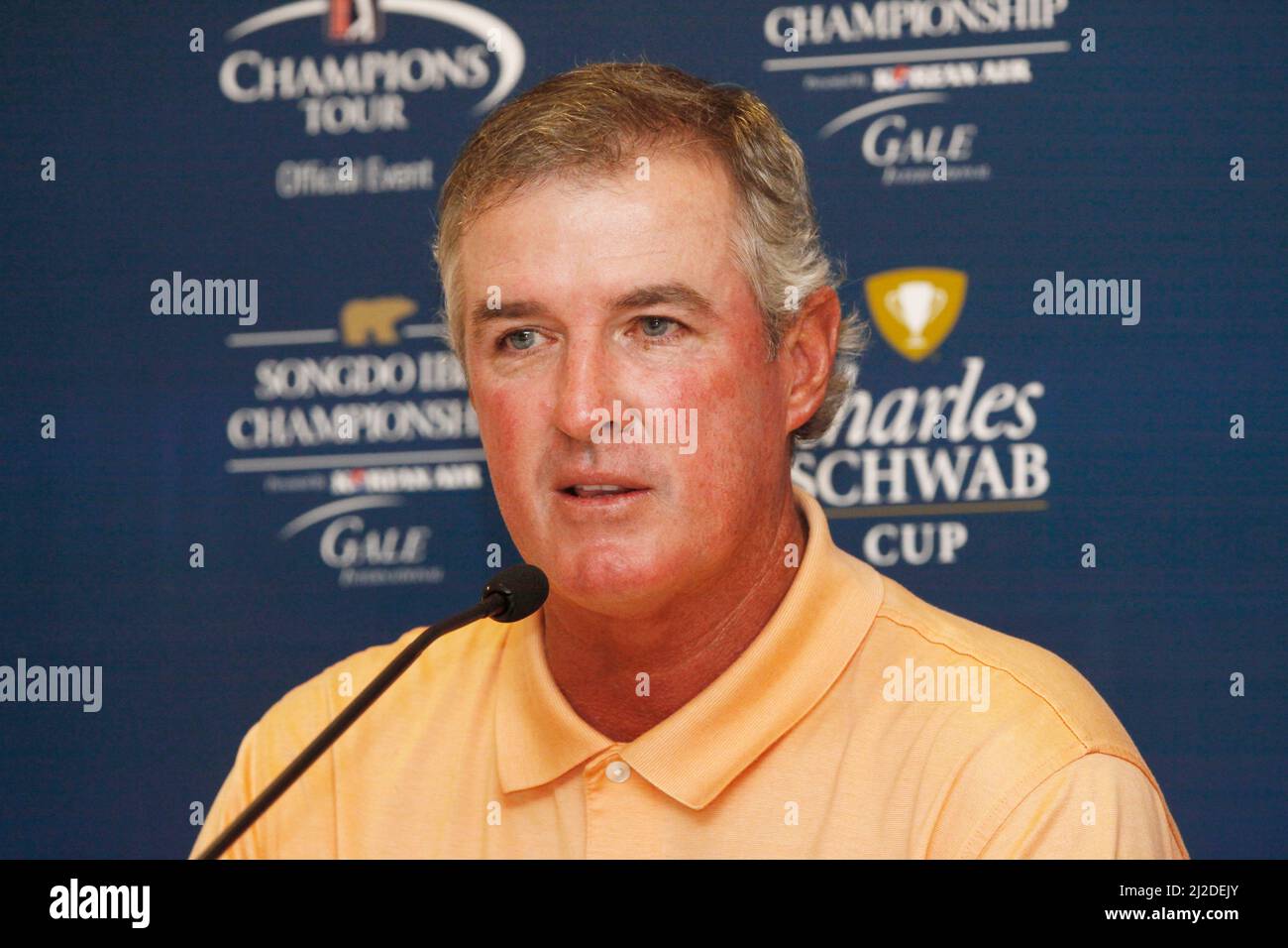 5 sept. 2011-Incheon, Corée du Sud-Russ Cochran assiste à la conférence de presse lors du championnat PGA Tour Songdo IBD à Incheon, à l'ouest de Séoul, le 5 sept. 2011, Corée du Sud. Le Championnat Songdo IBD est un tournoi de golf sur la Champions Tour. Il a été joué pour la première fois en tant que Championnat Posco E&C Songdo en septembre 2010 au Jack Nicklaus Golf Club Korea à Songdo, en Corée du Sud. C'était le premier tournoi du Champions Tour en Asie. En 2010, la bourse s'élevait à 3 000 000 dollars américains, et $450 000 ont été regagnant. C'était le plus grand sac à main jamais pour un événement Champions Tour. Banque D'Images