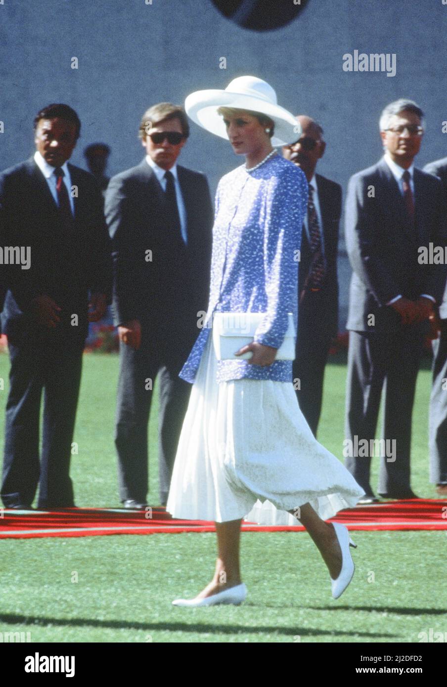 Prince et Princesse de Galles, excursion au Moyen-Orient, novembre 1986. Notre photo montre ... La princesse Diana au Palais de sa Majesté le Sultan Qaboos bin Said al Said à Oman, mardi 11th novembre 1986. Banque D'Images