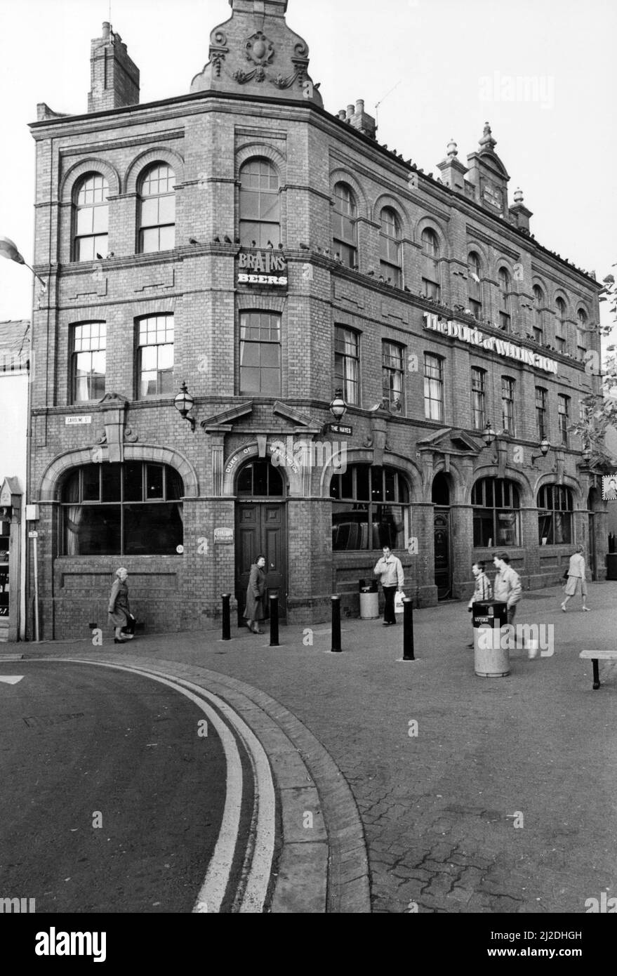 Le duc de Wellington, maison publique de la brasserie Brains. La Hayes, Cardiff, pays de Galles. Novembre 1985. Banque D'Images