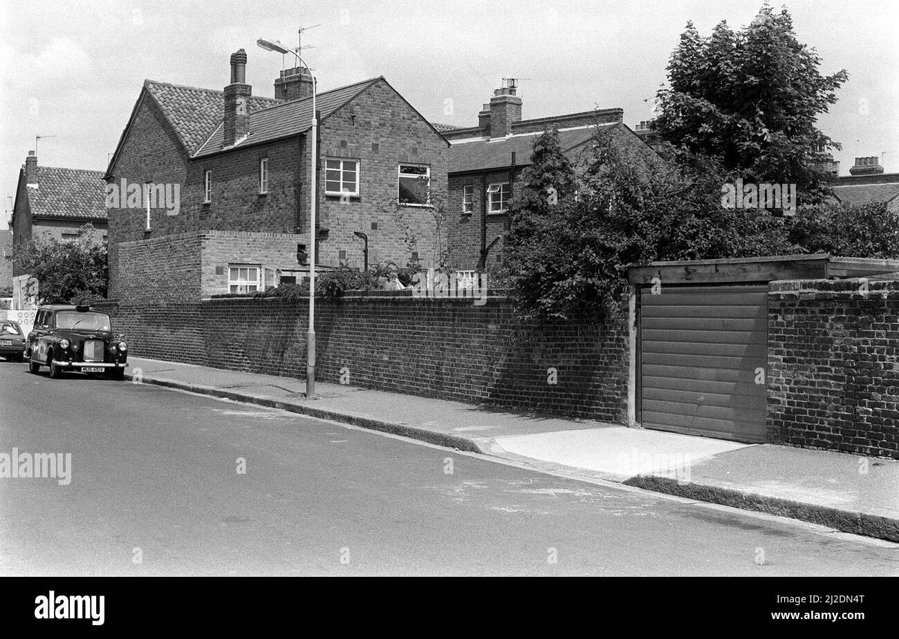 Meurtre de crime Suzi Lamplugh juillet 1986Missing fille à Fulham London Stevenage Road où la voiture blanche de Suzy Fiesta a été trouvée ¿Mirrorpix.com 2002 Banque D'Images