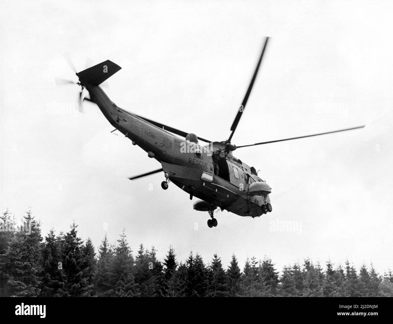 Un hélicoptère de recherche et de sauvetage de la RAF à Westland Sea King. 15/08/1986 Banque D'Images