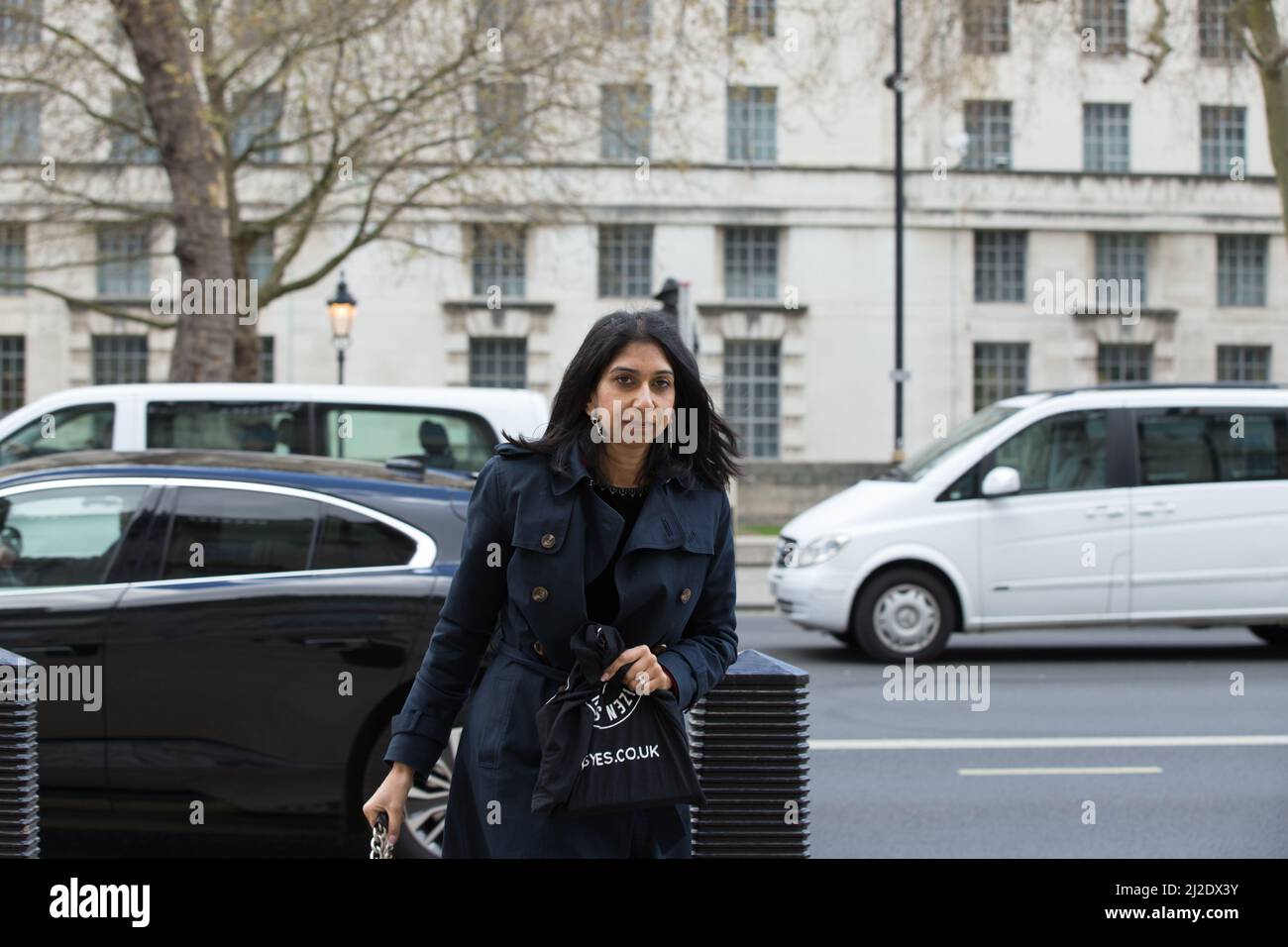 Londres, Royaume-Uni 31st, 2022. Suella Braverman, procureur général, arrive au bureau du Cabinet de whitehall Banque D'Images
