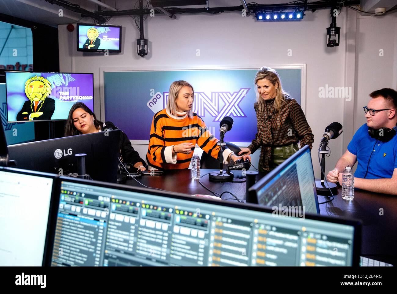 Queen Maxima des pays-Bas à la station de radio NPO FunX à Rotterdam, le 01 avril 2022, lors de l'émission du matin « Start with Fernando », elle parle de l'importance de la santé financière et répond aux questions des auditeurs sur les finances photo: Rotapool/S.vd Wal/Albert Nieboer/Netherlands OUT/point de vue OUT Banque D'Images