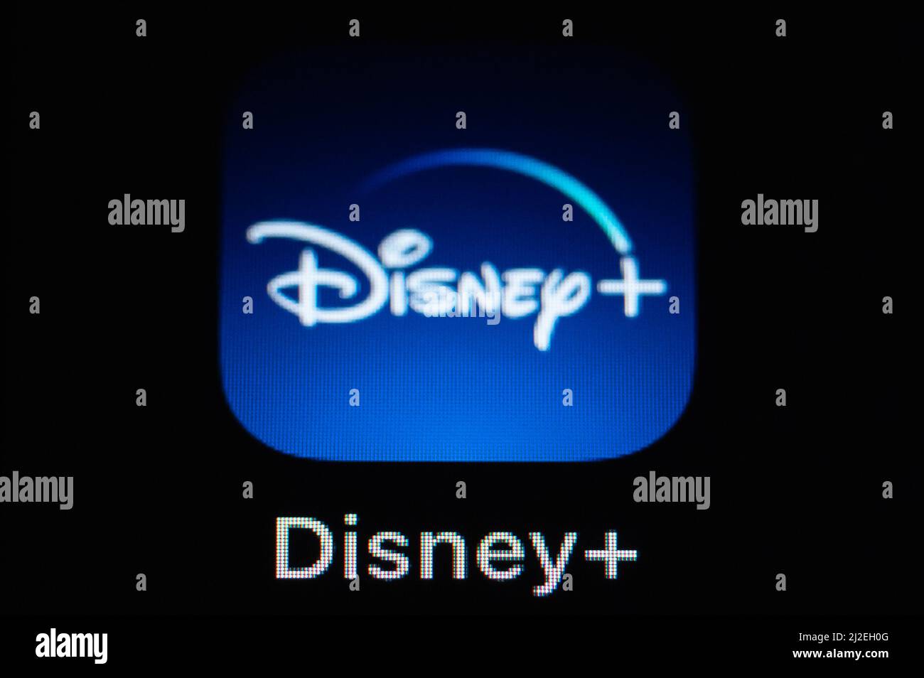08 mars 2022, Baden-Wuerttemberg, Rottweil: L'application App Disney+ peut être vu sur l'écran d'un iPhone se. Photo: Silas Stein/dpa Banque D'Images