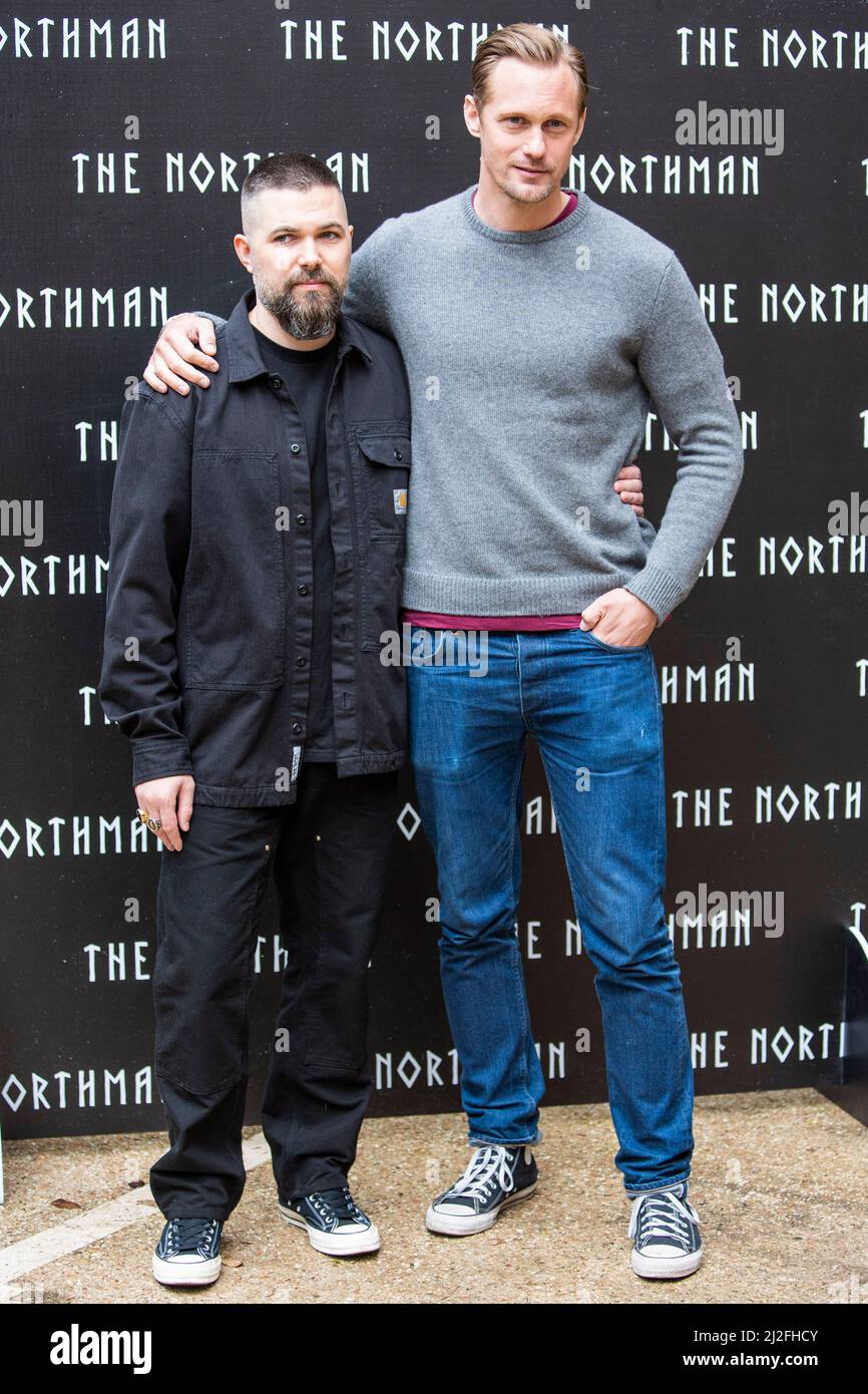 Rome, Italie. 01st avril 2022. Robert Eggers et Alexander Skarsgård assistent à la séance photo "The Northman" à Rome. Crédit : SOPA Images Limited/Alamy Live News Banque D'Images