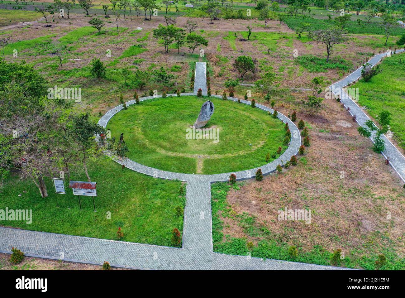 La statue de Palindo est une statue célèbre parmi d'autres, il est l'icône du mégalith dans la vallée de la Sepe. En fait, sa popularité a été dans le monde entier à cause de Banque D'Images