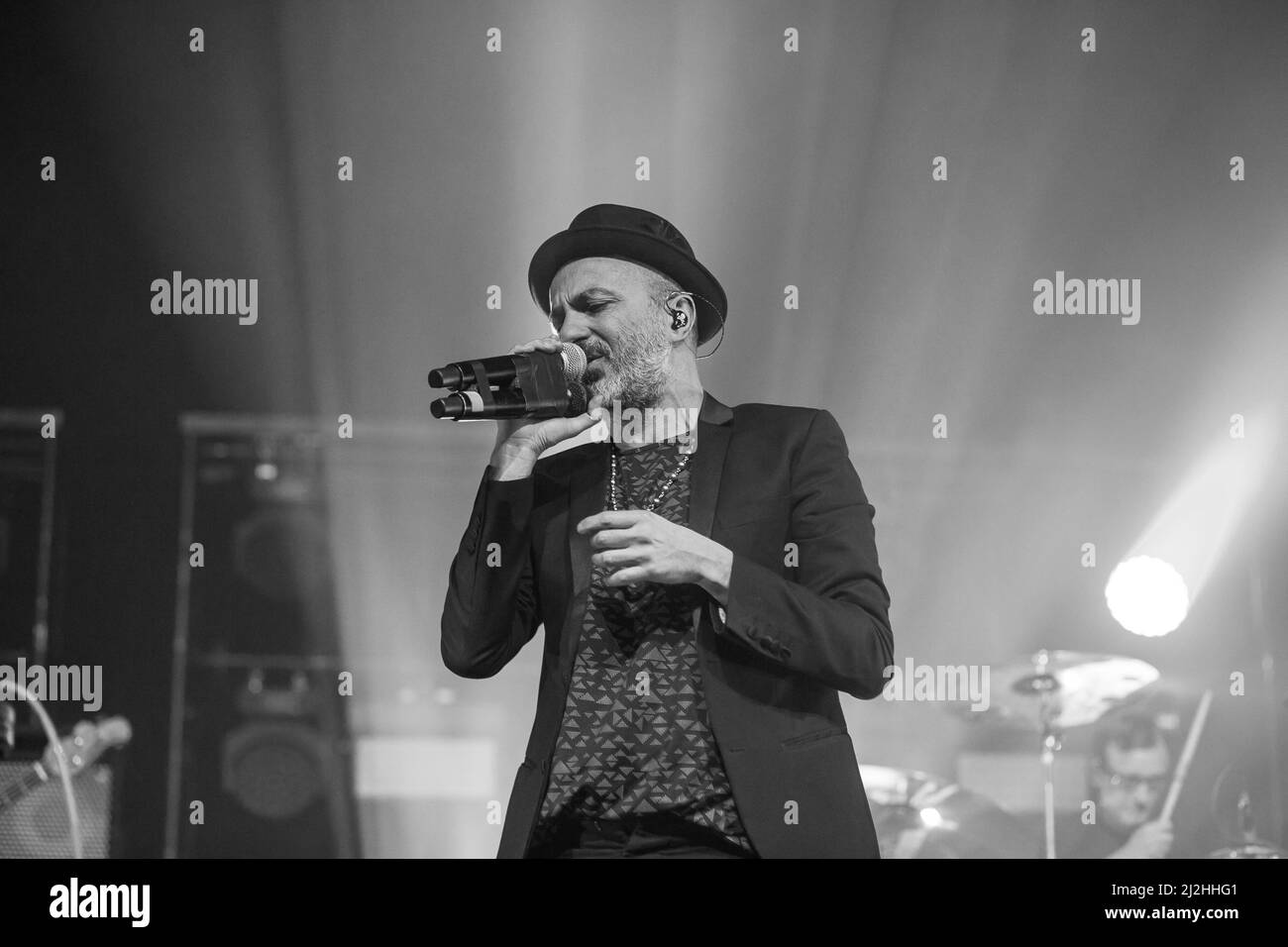 Le groupe italien Subsonica exécute en direct le premier concert de la tournée Microchip temporale tour à Turin après les restrictions de covid Banque D'Images