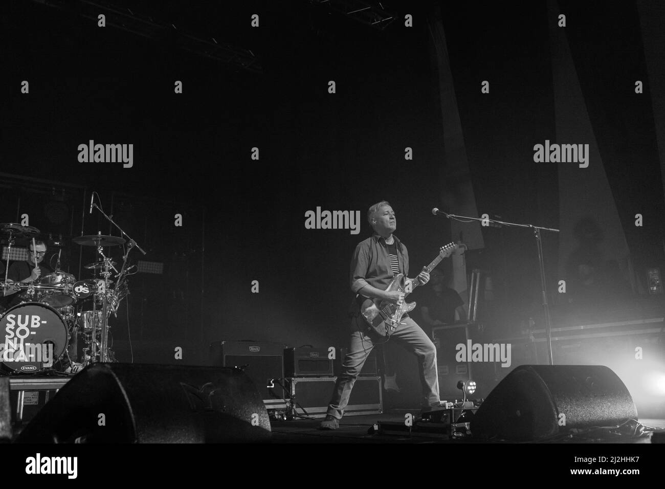 Le groupe italien Subsonica exécute en direct le premier concert de la tournée Microchip temporale tour à Turin après les restrictions de covid Banque D'Images