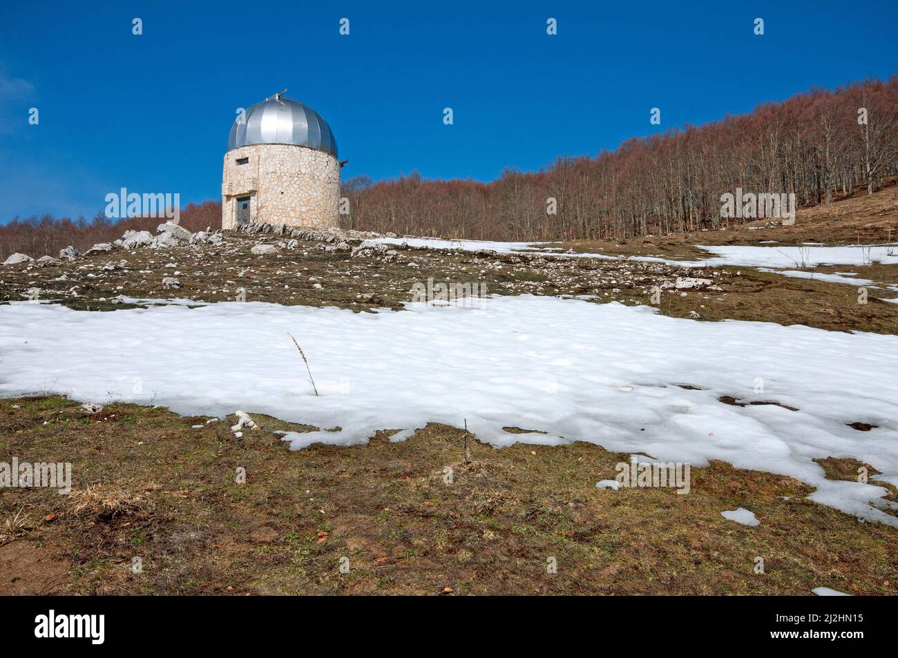 Observatoire astronomique dans le parc régional des montagnes de Simbruini, Latium, Italie Banque D'Images