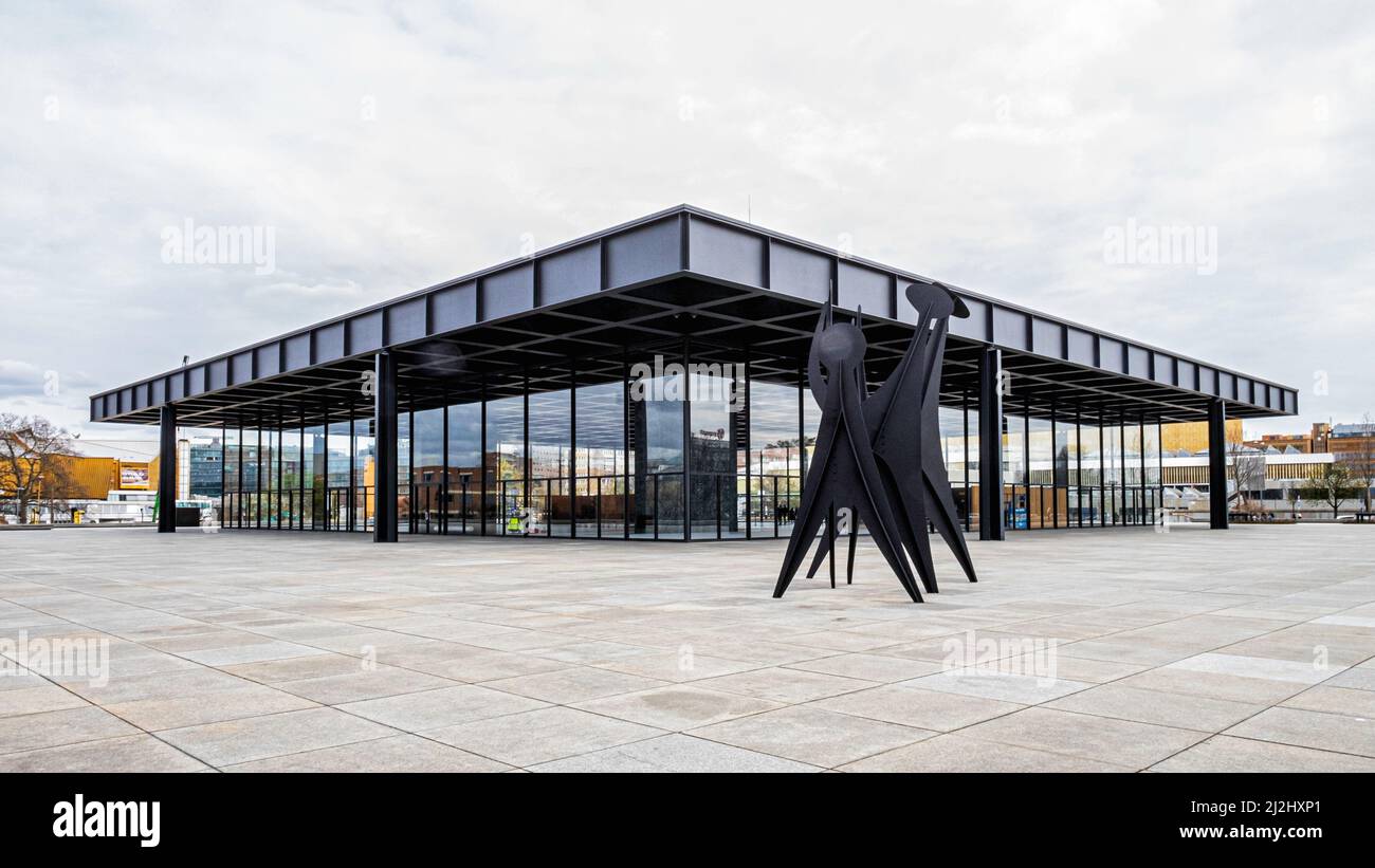 Neue Nationalgalerie au Kulturforum. Mitte-Berlin, Allemagne. Le musée abrite des œuvres d'art du début du 20th siècle appartenant aux musées nationaux de Berlin. Bâtiment moderne Banque D'Images