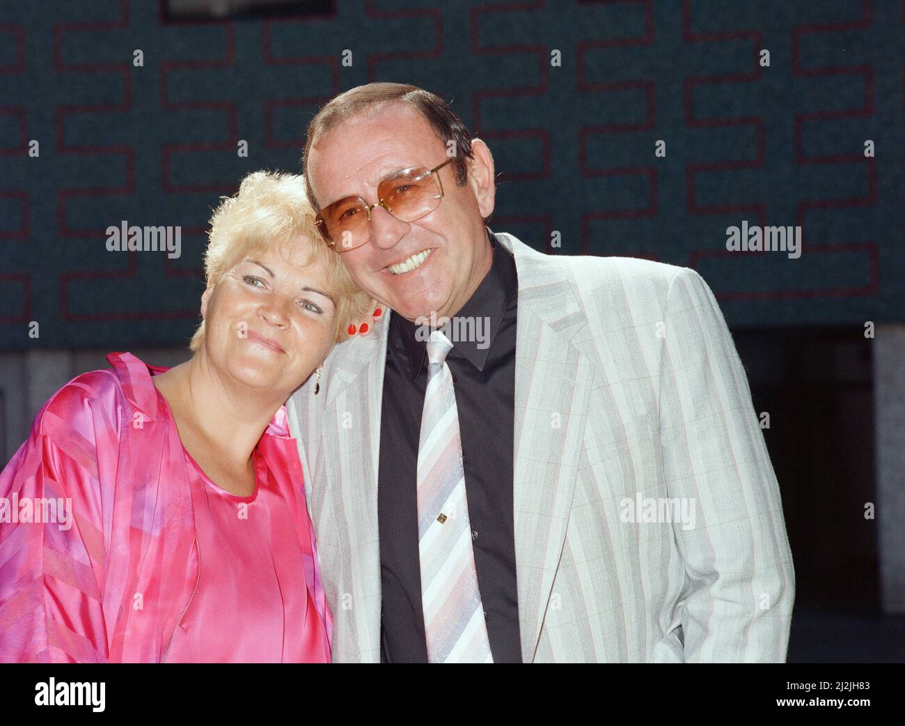 PAM St. Clement et Mike Reid qui jouent Pat et Frank Butcher dans le savon de télévision EastEnders. 16th août 1988. Banque D'Images