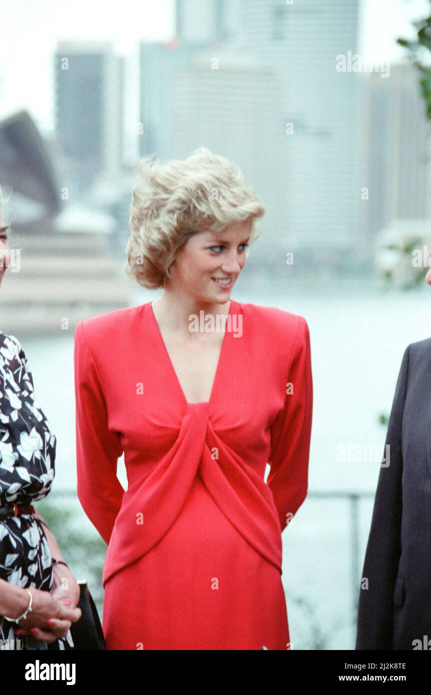 S.A.R. la princesse Diana, la princesse de Galles lors de sa tournée en Australie en 1988. Dans cette photo, la princesse est photographiée à Kirribili House, Sydney, Australie. Photo prise le 25th janvier 1988 Banque D'Images