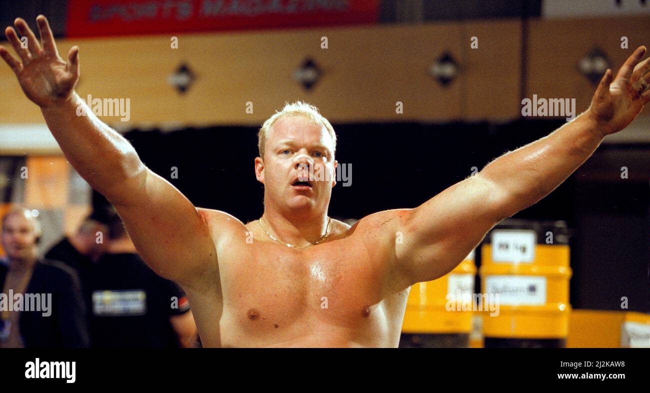 En vertu de sa victoire au Grand Prix de Suède, Magnus Samuelsson a remporté les Superseries de l'IFSA. Samuelsson a amassé le plus de points durant les Superseries d'une année. Banque D'Images En vertu de sa victoire au Grand Prix de Suède, Magnus Samuelsson a remporté les Superseries de l'IFSA. Samuelsson a amassé le plus de points durant les Superseries d'une année. Banque D'Images