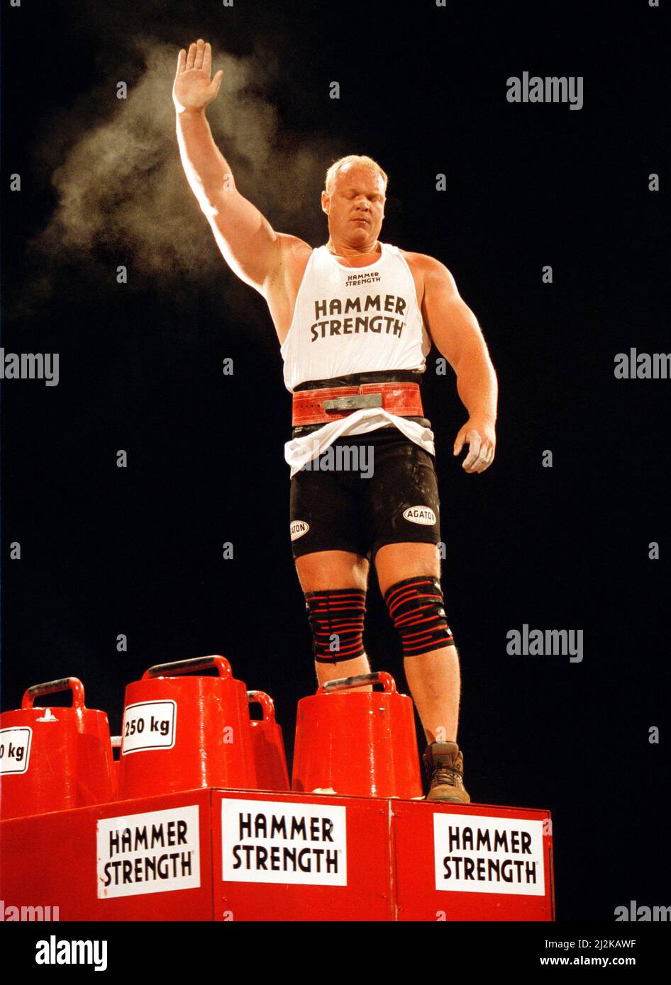 En vertu de sa victoire au Grand Prix de Suède, Magnus Samuelsson a remporté les Superseries de l'IFSA. Samuelsson a amassé le plus de points durant les Superseries d'une année. Banque D'Images En vertu de sa victoire au Grand Prix de Suède, Magnus Samuelsson a remporté les Superseries de l'IFSA. Samuelsson a amassé le plus de points durant les Superseries d'une année. Banque D'Images