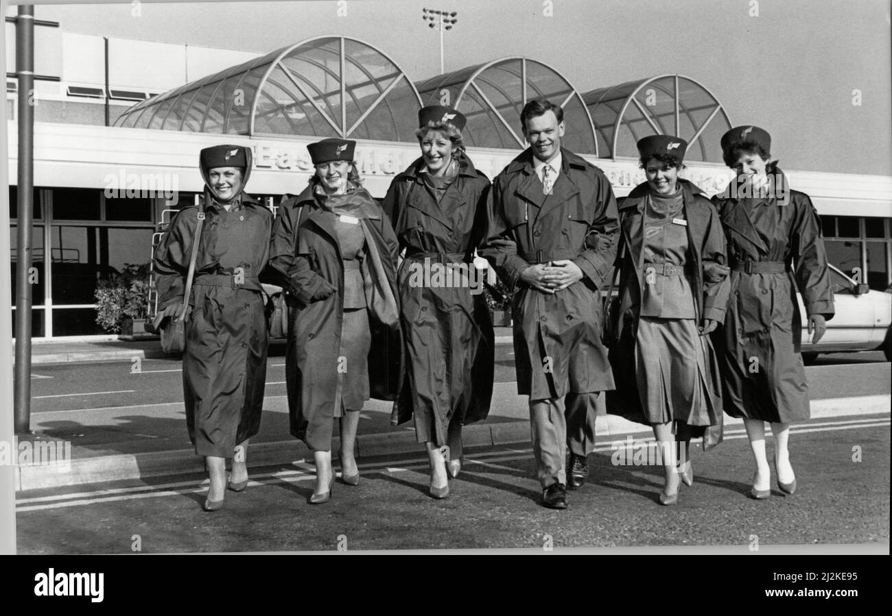 British Midland Nouveau uniforme révélé à l'aéroport East Midland. 15th novembre 1988 Banque D'Images