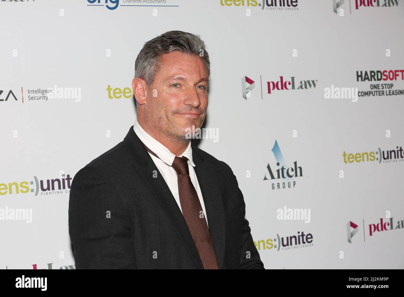 Dean Gaffney assiste à strictement Dancing ball à l'aide de Teens Unite Fighting cancer Banque D'Images