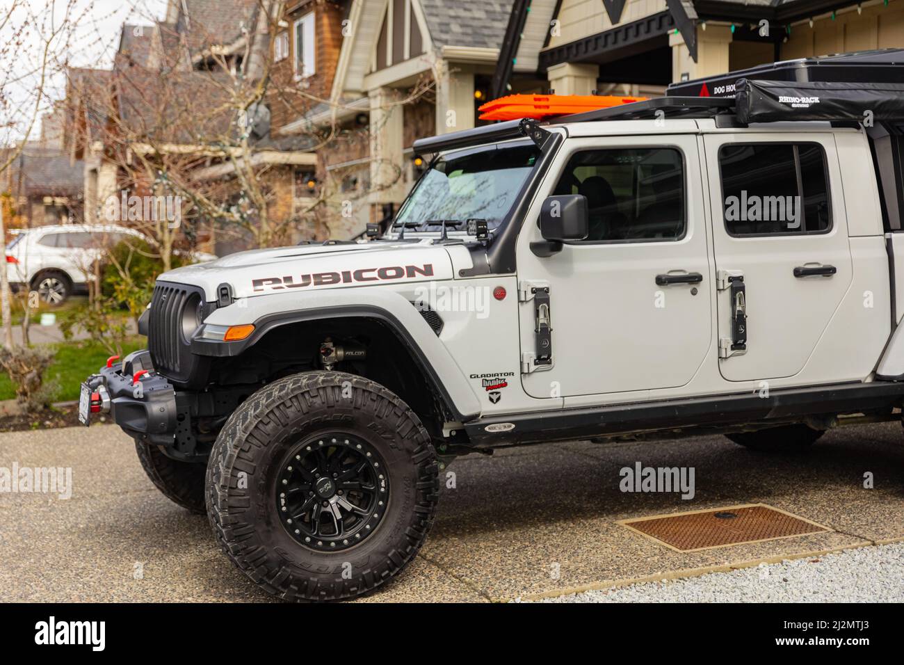 Nouveau Jeep Gladiator Rubicon pick-up gros plan. Photo de rue, sélection, no-Vancouver C.-B., Canada-mars 27,2022. Banque D'Images Nouveau Jeep Gladiator Rubicon pick-up gros plan. Photo de rue, sélection, no-Vancouver C.-B., Canada-mars 27,2022. Banque D'Images