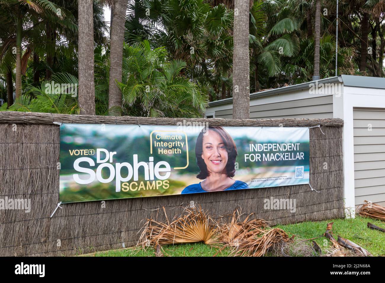 Dr Sophie Scamps un des candidats en compétition contre Jason Falinski pour le siège fédéral de Mackellar sur les plages du nord de Sydney élection de mai 22 Banque D'Images