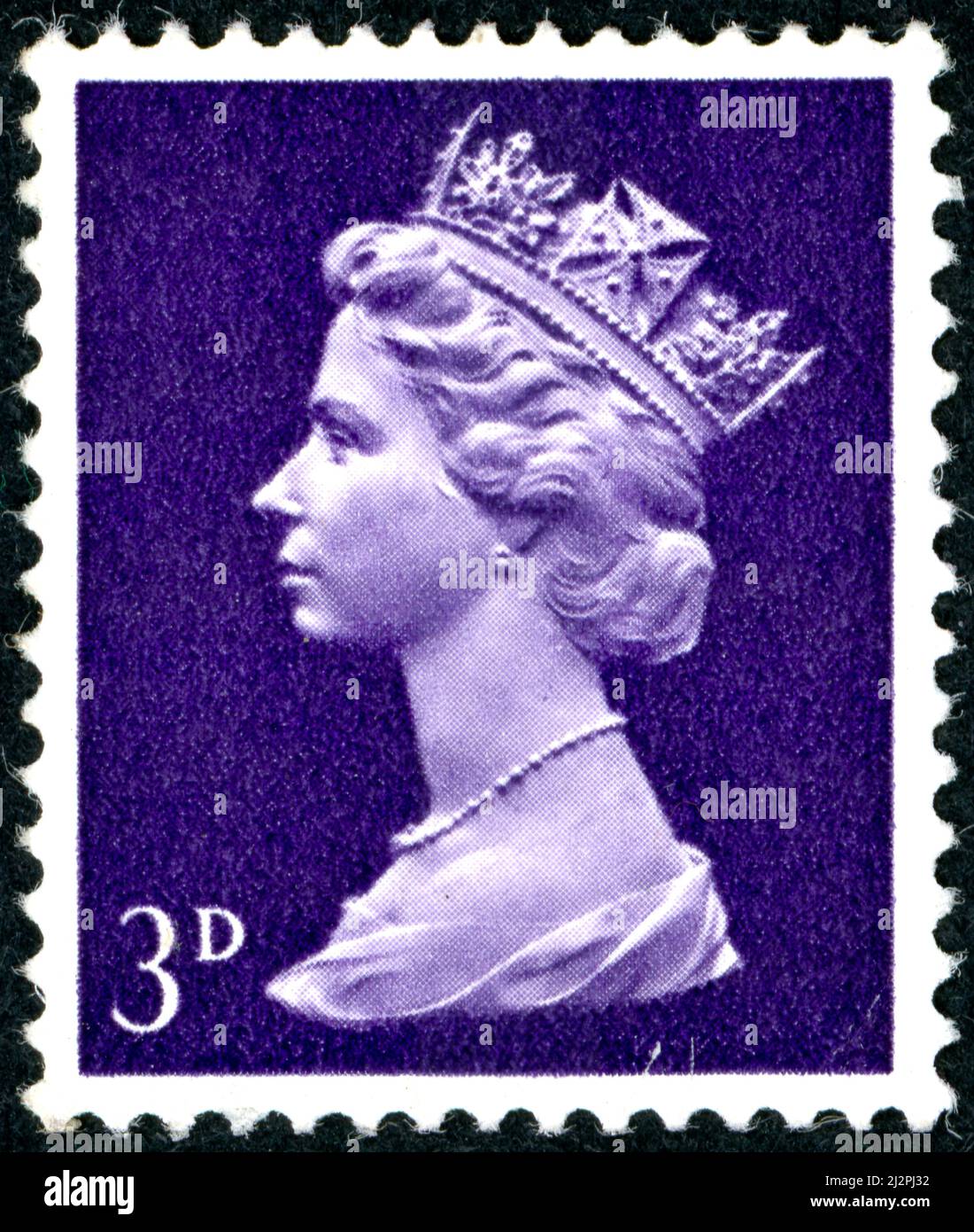 ROYAUME-UNI - VERS 1967: Un timbre imprimé en Angleterre, montre la reine Elizabeth II, vers 1967 Banque D'Images