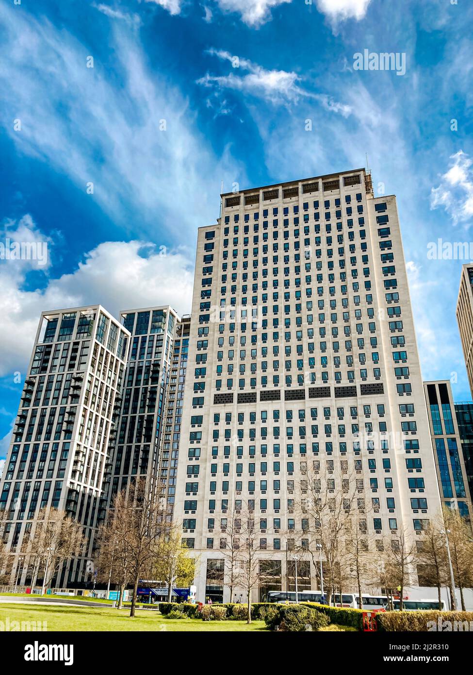 Le quartier général du Shell Centre est situé en bas de l'hôtel, par une journée ensoleillée à Waterloo, à Londres Banque D'Images