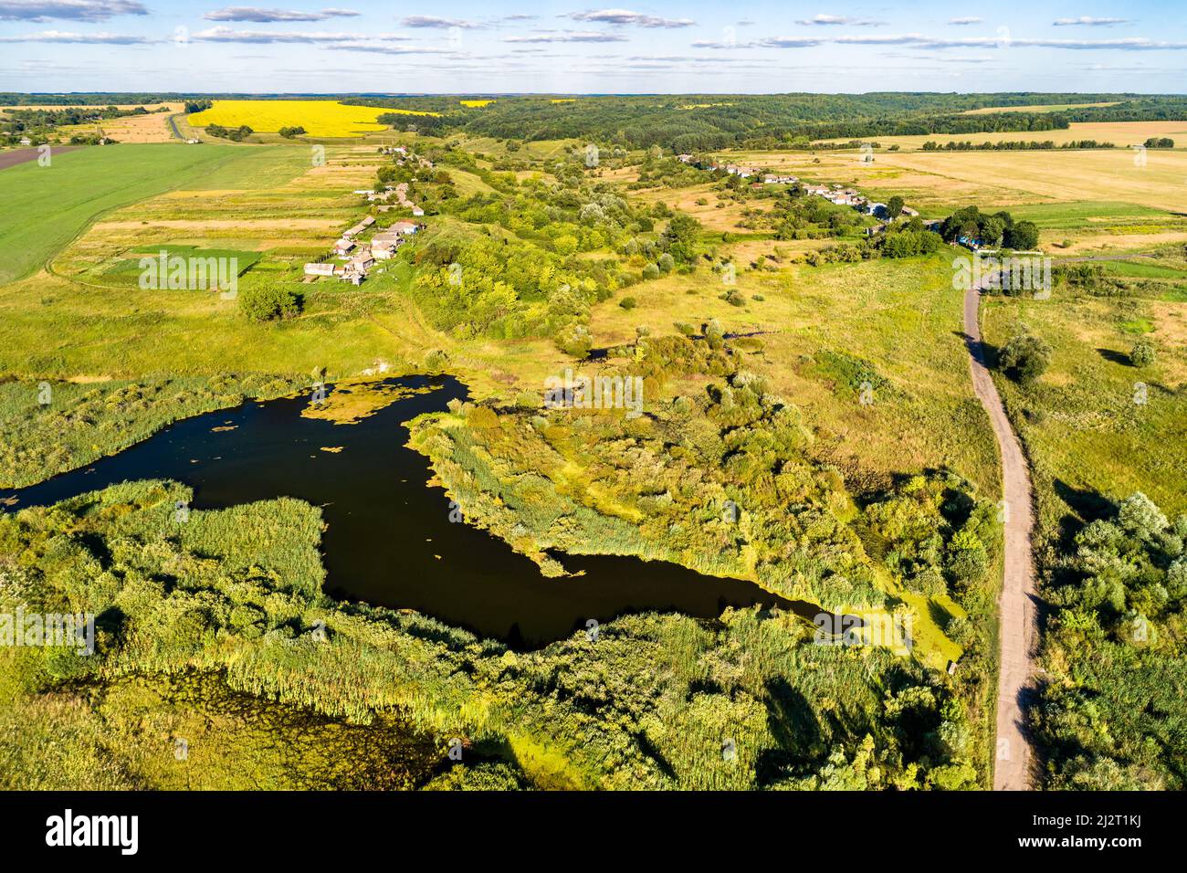 Paysage russe Chernozemye d'antenne. Kotlevo village, Kursk region Banque D'Images
