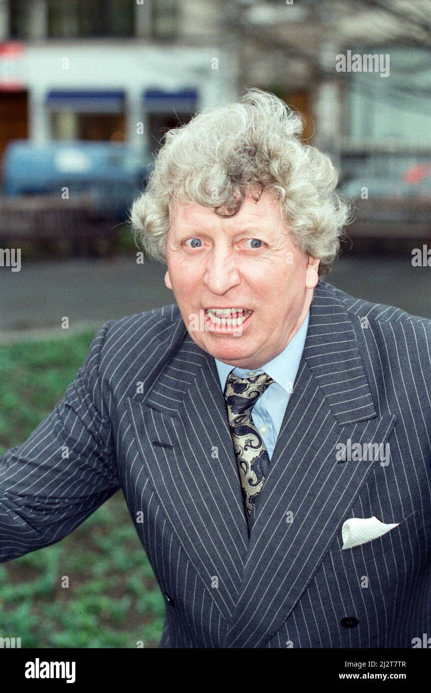 Tom Baker assiste à un photocall pour la série ITV 'Medics'. 12th mars 1992. Banque D'Images