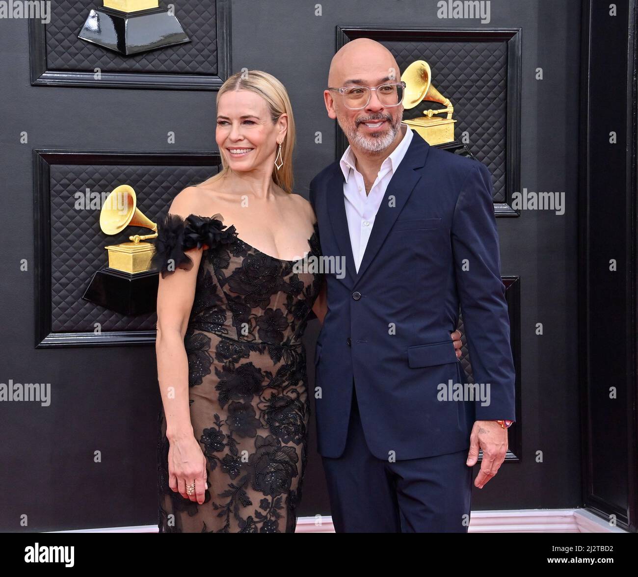 Las Vegas, États-Unis. 03rd avril 2022. Chelsea Handler et JO Koy arrivent pour les Grammy Awards annuels 64th au MGM Grand Garden Arena de Las Vegas, Nevada, le dimanche 3 avril 2022. Photo de Jim Ruymen/UPI crédit: UPI/Alay Live News Banque D'Images