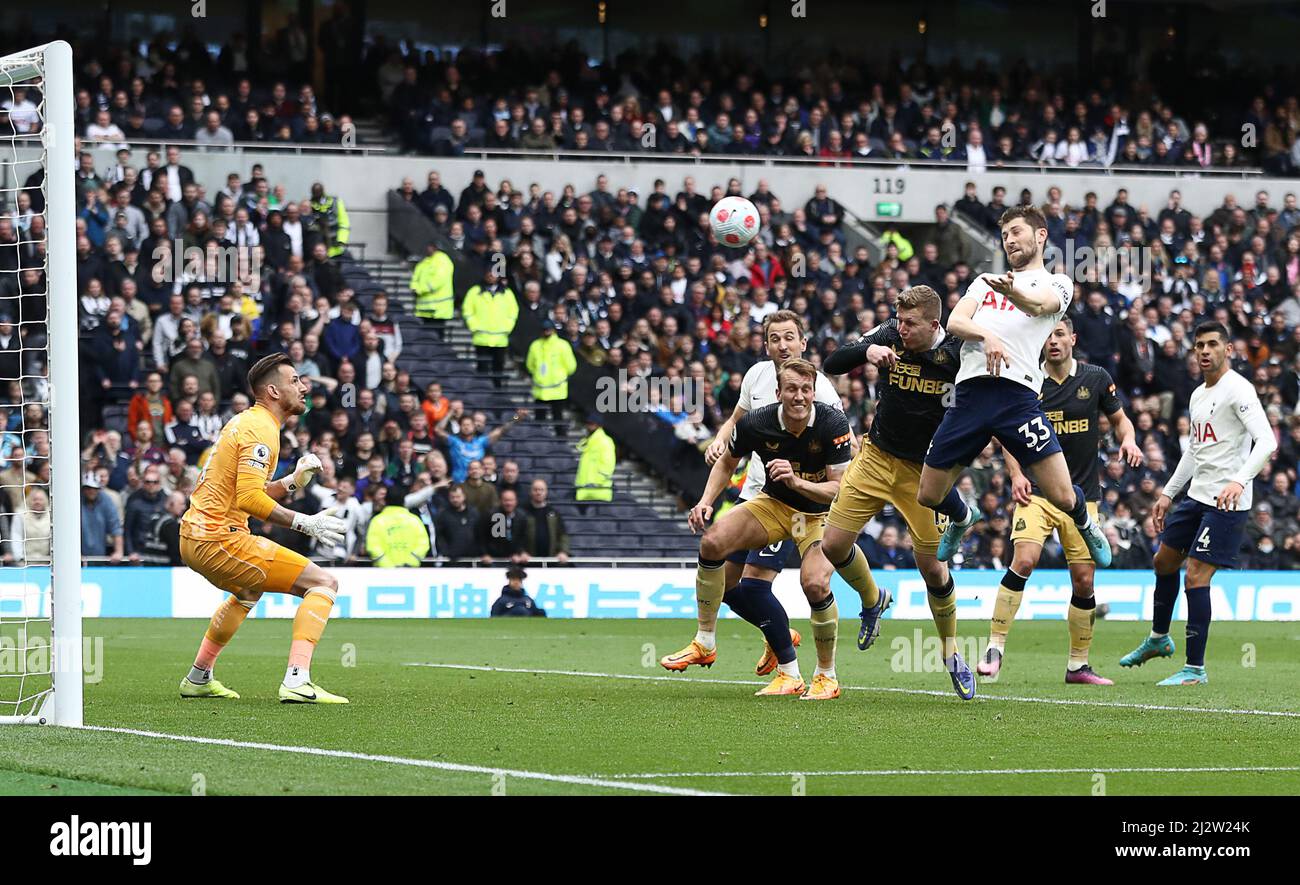 Londres, Angleterre, 3rd avril 2022. Ben Davies, de Tottenham Hotspur, a obtenu 1-1 points lors du match de la Premier League au Tottenham Hotspur Stadium, Londres. Crédit photo à lire: Paul Terry / Sportimage crédit: Sportimage / Alay Live News Banque D'Images