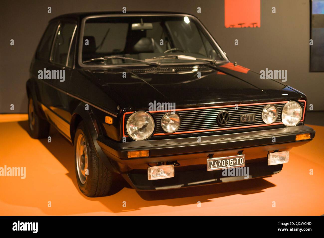 Turin, Italie - 14 août 2021 : Volkswagen Golf GTI Mk1 présenté au Musée national de l'automobile (MAUTO) à Turin, Italie. Banque D'Images
