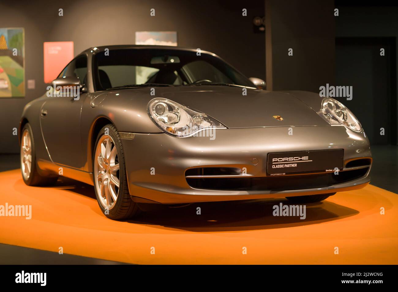 Turin, Italie - 14 août 2021 : 2003 Porsche 911 GT3 présentée au Musée national de l'automobile (MAUTO) à Turin, Italie. Banque D'Images