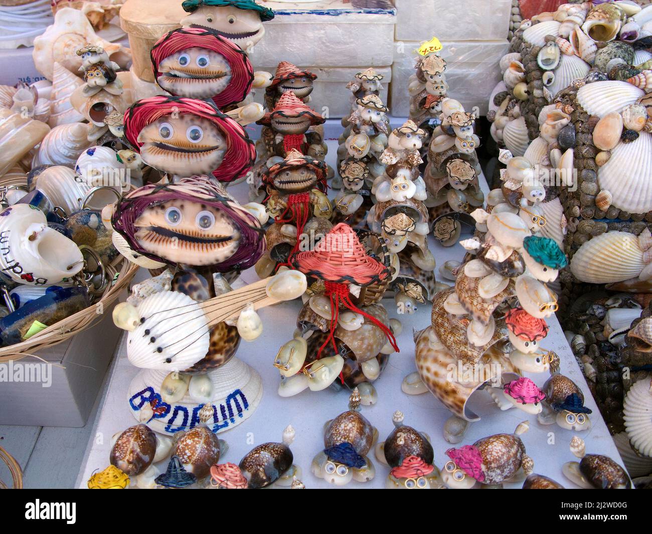 La boutique vend des animaux marins morts et des coquillages comme souvenirs, Bodrum, Aegaeis, Turquie, mer Méditerranée Banque D'Images