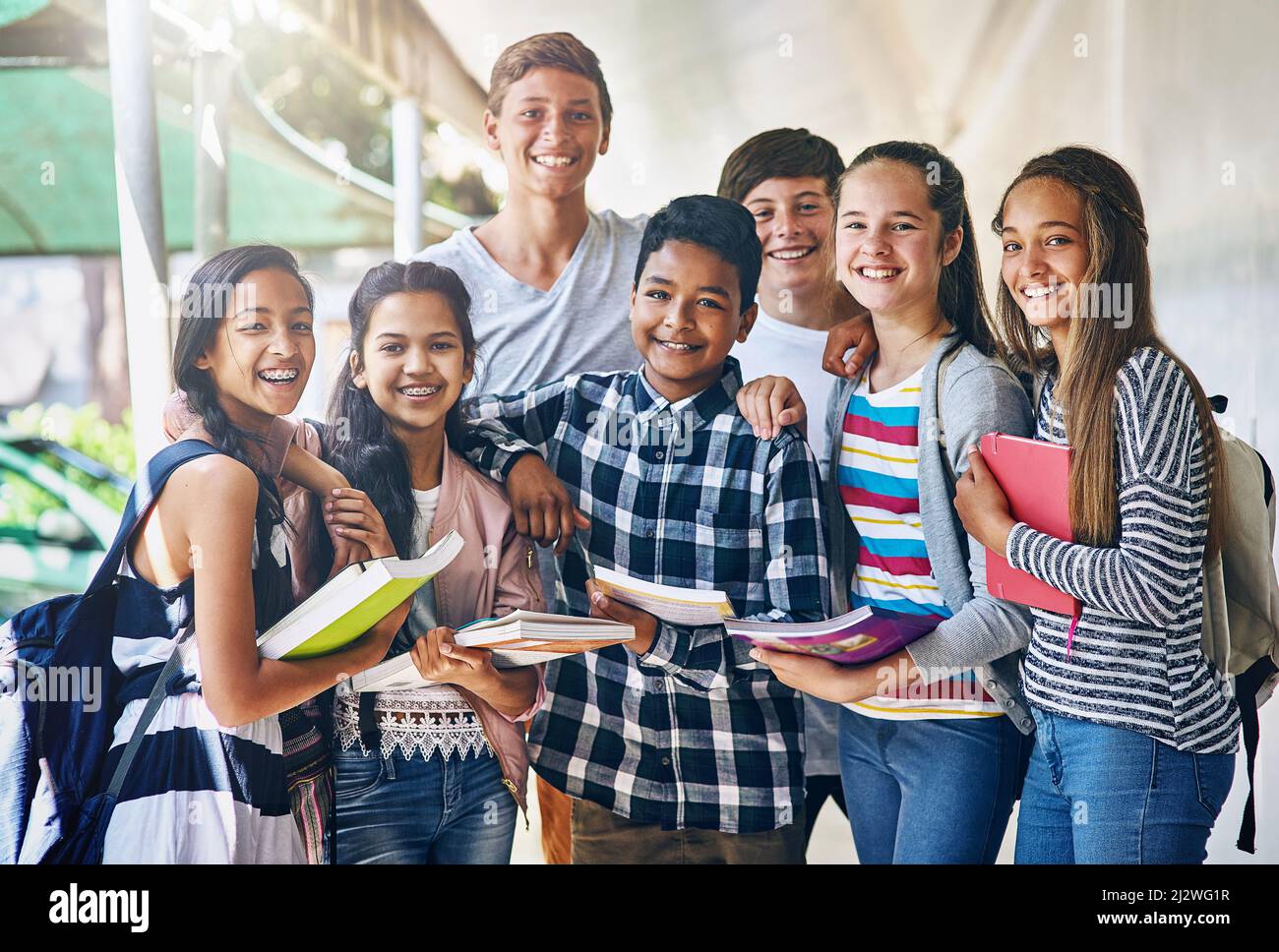 L'éducation est la clé de notre avenir. Portrait d'un groupe d'écoliers ...